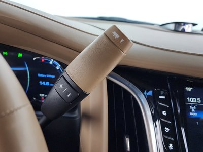 CADILLAC ESCALADE - 9