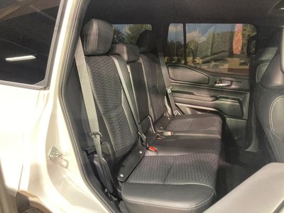 TOYOTA LAND CRUISER 250 - 9