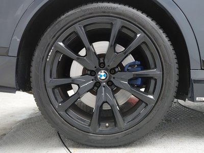 BMW X7 - 8