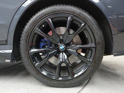 BMW X7 - 7