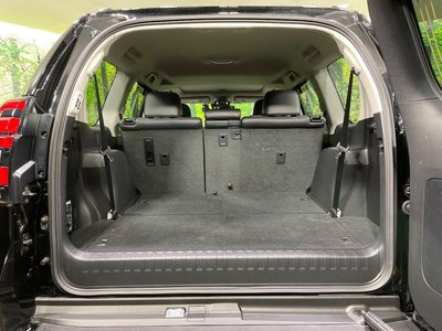 TOYOTA LAND CRUISER PRADO - 10