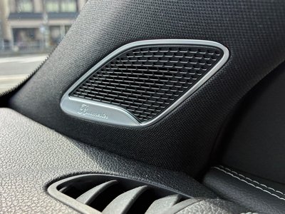 2025 Mercedes-BENZ GLB — миниатюра 51