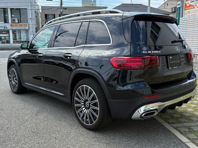 2025 Mercedes-BENZ GLB — фото 4