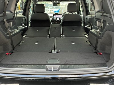 2025 Mercedes-BENZ GLB — миниатюра 17