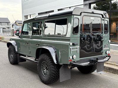 LAND ROVER DEFENDER - 6