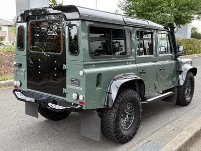LAND ROVER DEFENDER - 4