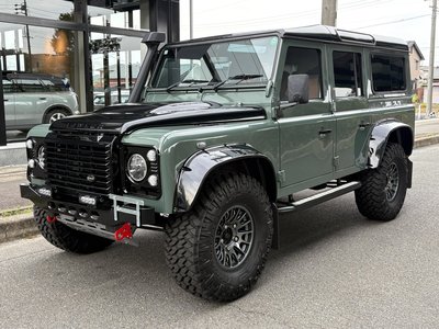 LAND ROVER DEFENDER - 8