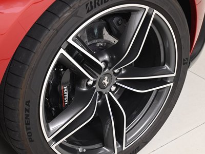2024 Ferrari ROMA SPIDER thumbnail 13