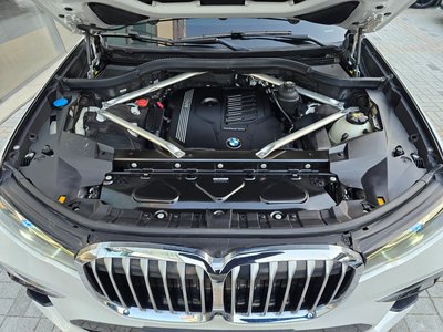 BMW X7 - 7