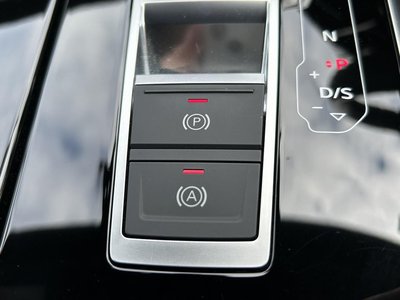2020 AUDI Q7 — миниатюра 11