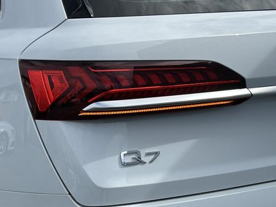 2020 AUDI Q7 — миниатюра 23