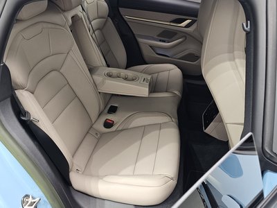 2023 Porsche TAYCAN 缩略图 11