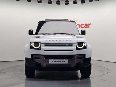 LAND ROVER DEFENDER - 8