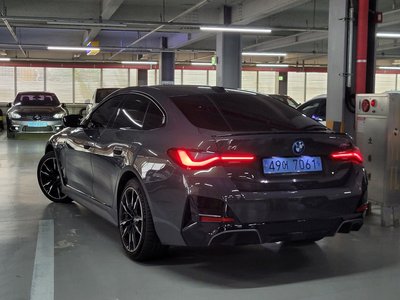 2023 BMW I4 photo 2