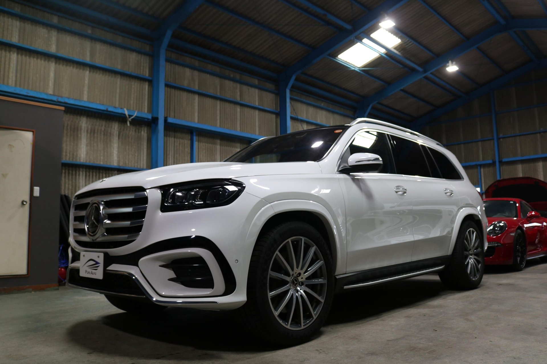 MERCEDES-BENZ GLS - View 1