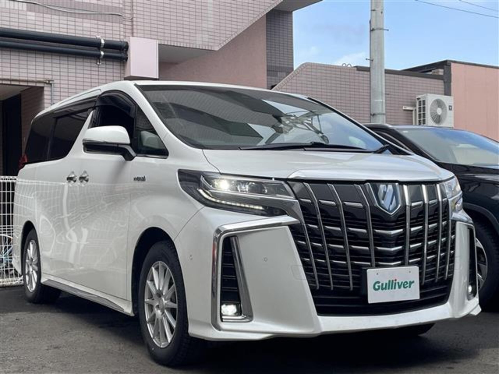 TOYOTA ALPHARD - View 1
