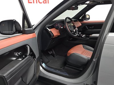 صورة 10 لـ 2025 LAND Rover RANGE ROVER SPORT