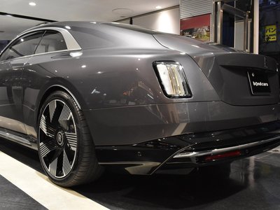 ROLLS-ROYCE SPECTRE - 10