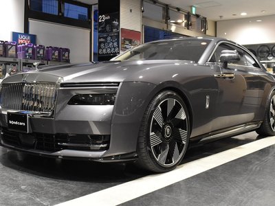 ROLLS-ROYCE SPECTRE - 1