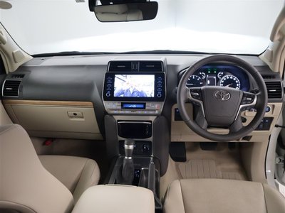 TOYOTA LAND CRUISER PRADO - 5