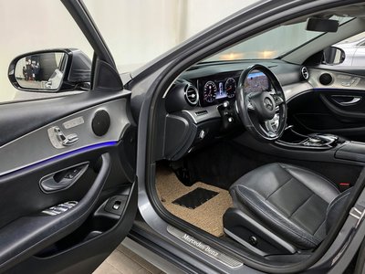 MERCEDES-BENZ E-CLASS - 10