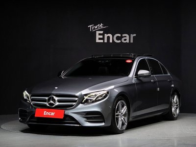 MERCEDES-BENZ E-CLASS - 1