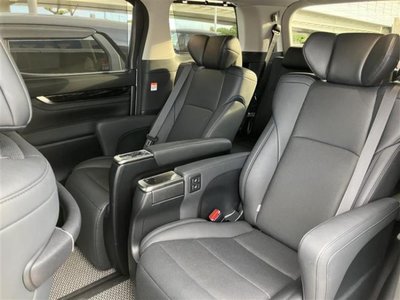 2023 TOYOTA ALPHARD photo 6
