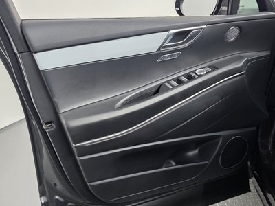 2021 Genesis GV80 thumbnail 14
