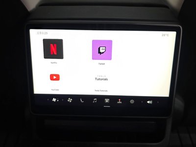 صورة مصغرة 29 لـ 2025 Tesla MODEL 3