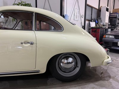 PORSCHE 356 - 8
