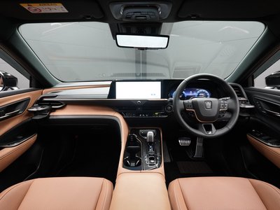 TOYOTA CROWN SPORT - 5