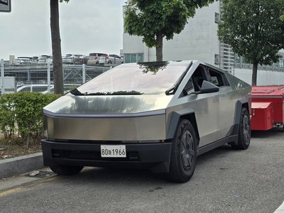 2024 Tesla CYBERTRUCK — миниатюра 4