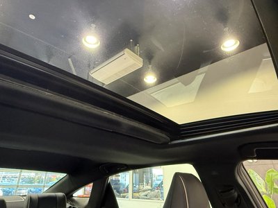 TOYOTA CROWN CROSSOVER - 8