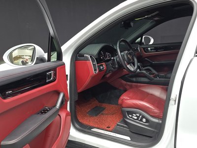 PORSCHE CAYENNE - 10