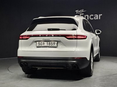 PORSCHE CAYENNE - 4