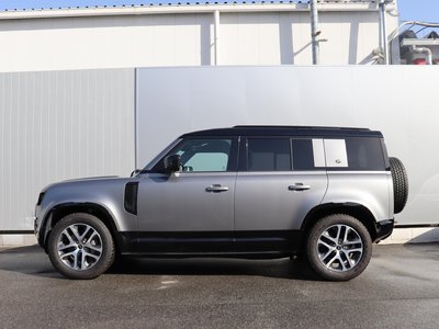 LAND ROVER DEFENDER - 4