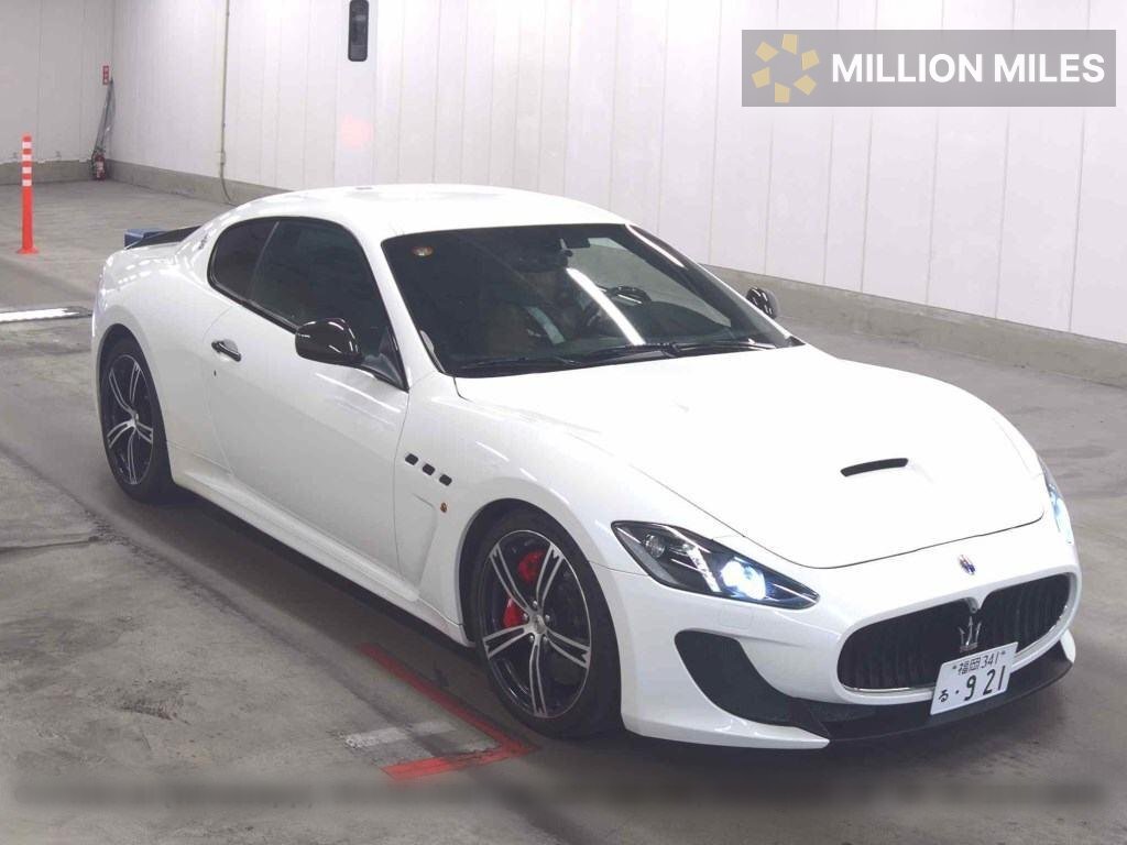 MASERATI GRANTURISMO - View 1