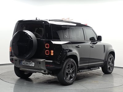 LAND ROVER DEFENDER - 3