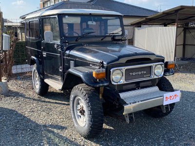 TOYOTA LAND CRUISER 40 - 3