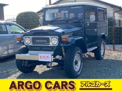 TOYOTA LAND CRUISER 40