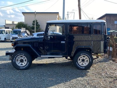 TOYOTA LAND CRUISER 40 - 4