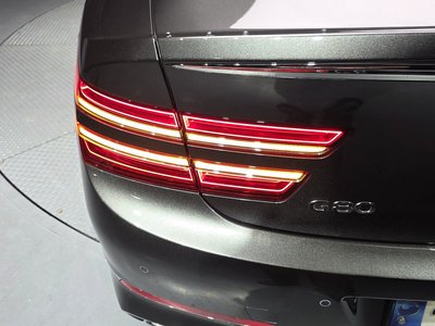 GENESIS G80 (RG3) - 10