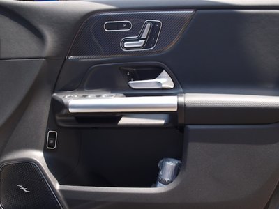 صورة 6 لـ 2025 Mercedes-BENZ GLA