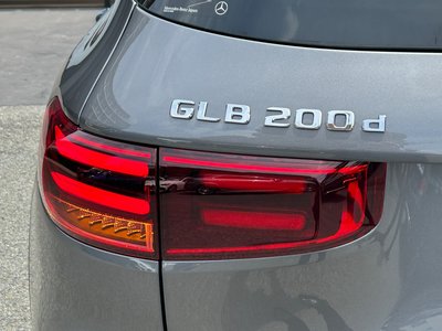 2026 Mercedes-BENZ GLB thumbnail 11