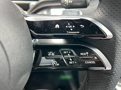 2026 Mercedes-BENZ GLB thumbnail 41