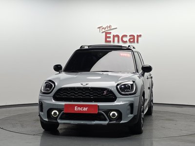 MINI COUNTRYMAN - 3