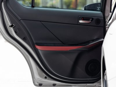 2025 Lexus IS — миниатюра 60