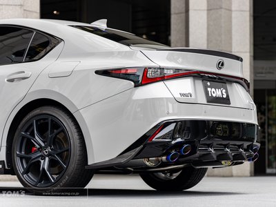 2025 Lexus IS — миниатюра 20
