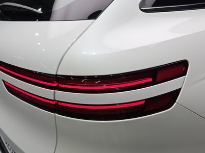 2021 Genesis GV70 photo 10
