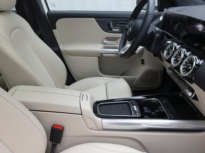 2025 Mercedes-BENZ EQA 照片 9